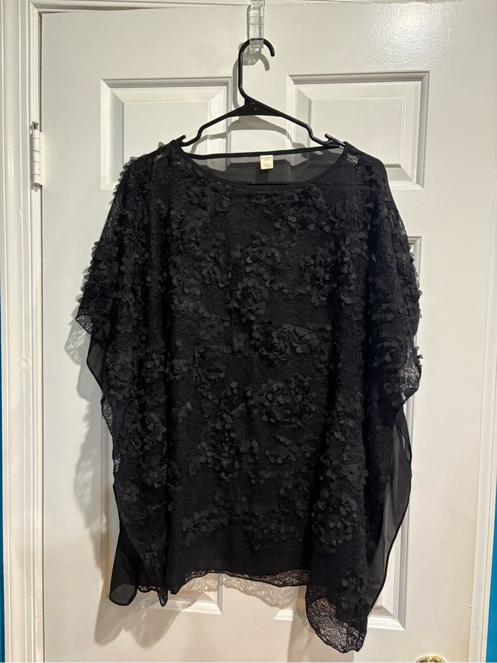 Do Everything in Love poncho type sheer top textured floral one size black
